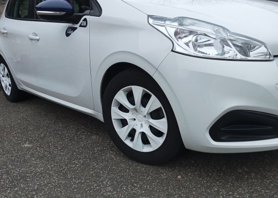 Peugeot Like 208 2019