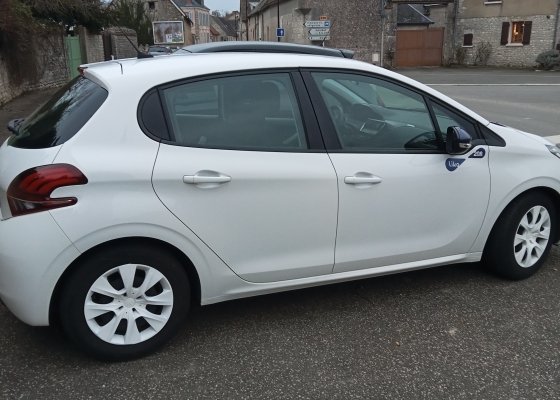 Peugeot Like 208 2019